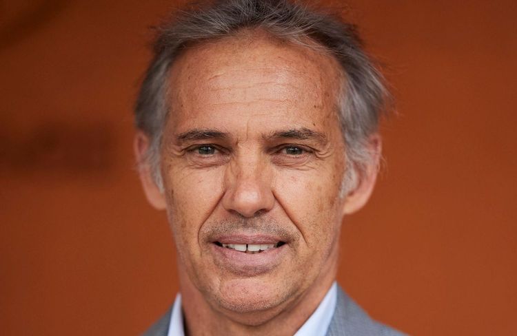 « Je n’ai pas abandonné notre famille » : Paul Belmondo répond aux accusations de son ex Luana