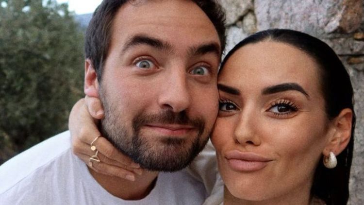 Hilona Gos : plus aucune relation intime avec son chéri depuis la naissance de leur fils