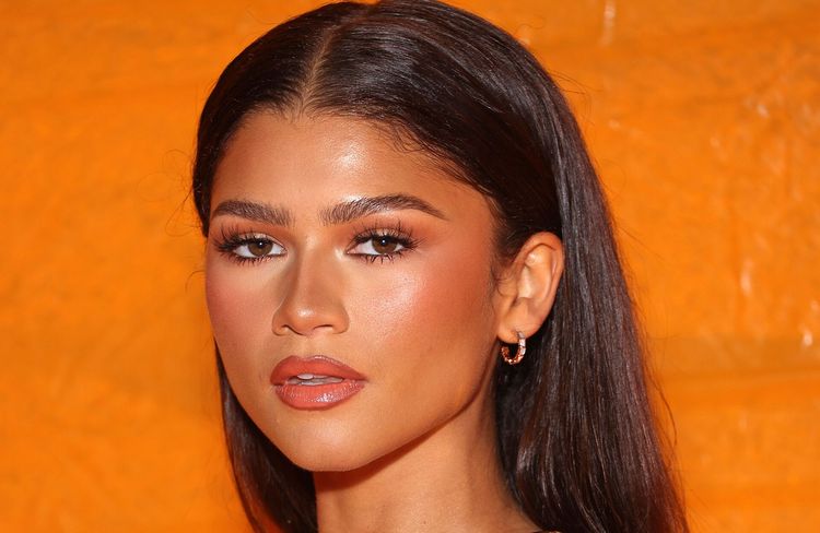 Cheveux : Zendaya adopte la pixie cut et elle est méconnaissable