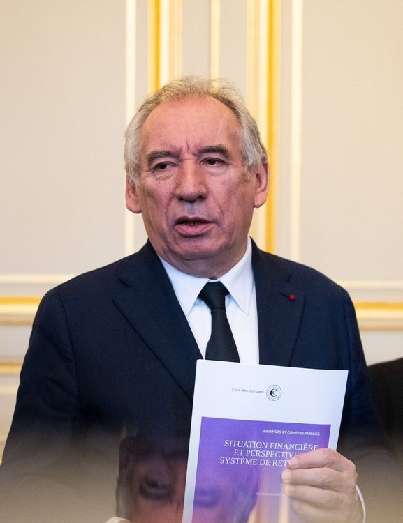 Affaire Bétharram : une ancienne enseignante affirme avoir alerté François Bayrou et son épouse sur les violences