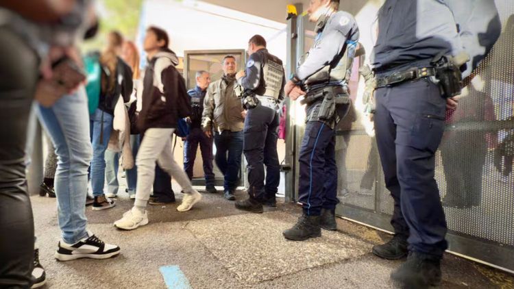Var : un élève de 14 ans poignarde une professeure, son pronostic vital est engagé !