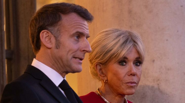 Brigitte et Emmanuel Macron : cette indiscrétion sur leur vie intime a créé le malaise, les langues se délient