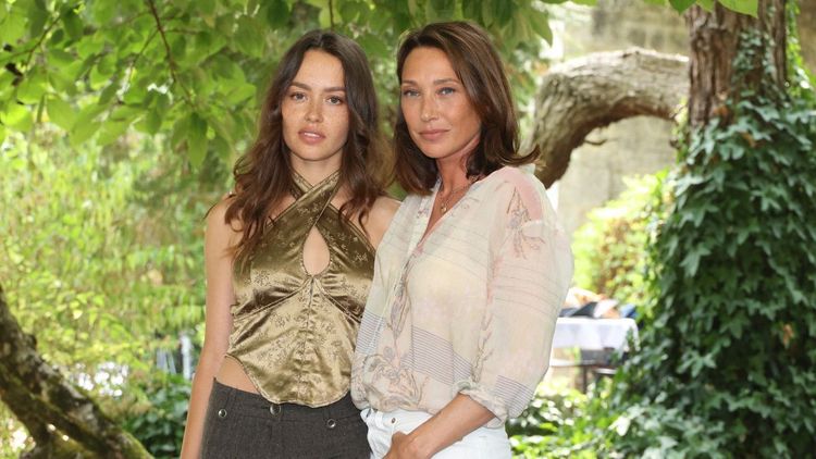 "Le testament de Johnny…" : Laura Smet face aux blagues osées d’un nouveau chroniqueur de Quotidien
