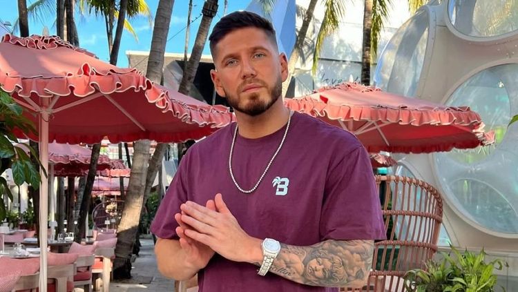 Vivant à Miami, Seby Daddy ultra cash : "Je tape dans la CAF, je touche le RSA…"