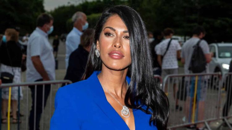 Ayem Nour : ce célèbre candidat des Marseillais de qui elle est aperçue très proche !