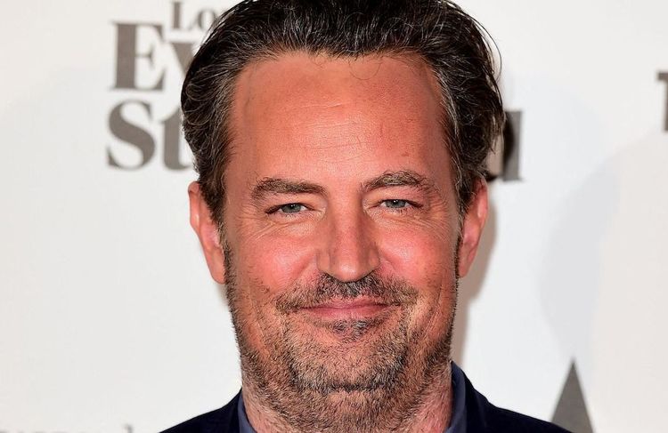 Mort de Matthew Perry : son ex-compagne demande la réouverture de l’enquête
