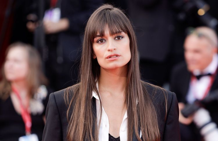 « Je veux enlever la honte autour de ça » : Clara Luciani évoque les bénéfices de la thérapie
