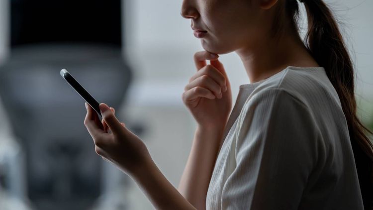 Cette arnaque par SMS est en pleine résurgence, voici comment la débusquer