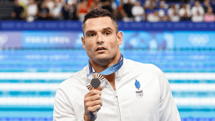 Florent Manaudou : il revient sur un choix déchirant pendant Danse avec les stars : "Je m'excuse de ne pas être allé à ses funérailles, mais..."