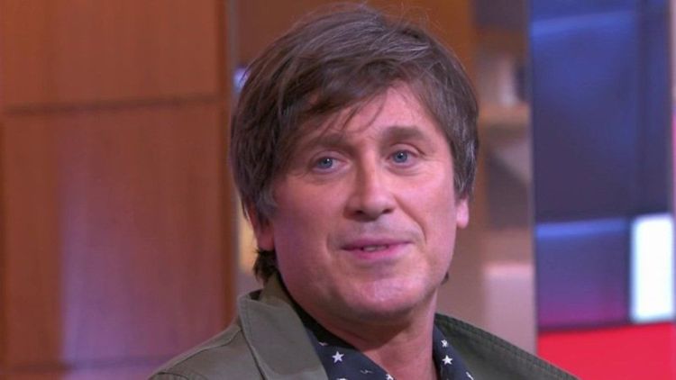 Thomas Dutronc rend hommage à sa mère Françoise Hardy : "C'est une ...