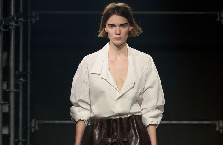 Plus besoin de fer à repasser avec cette tendance chemise qui étonne