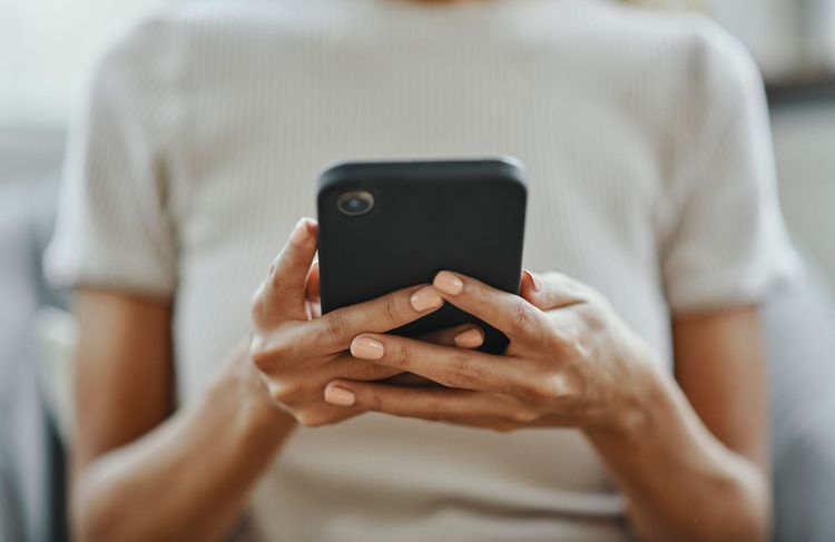 Face aux violences post-séparation, l’application TI3RS vient en aide aux femmes