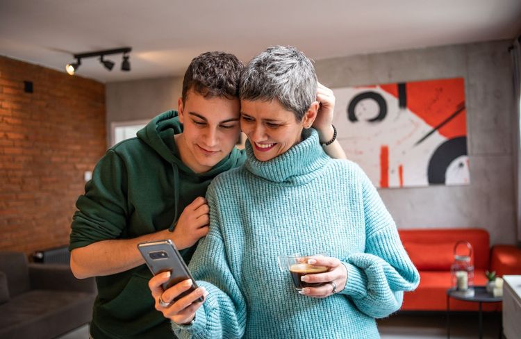 La pension alimentaire peut-elle être versée directement à un enfant devenu majeur ?