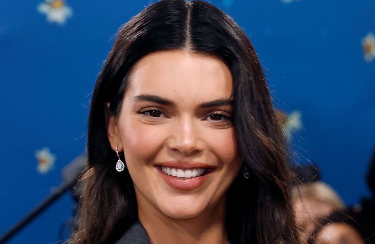 Kendall Jenner dévoile son astuce maquillage pour une bouche parfaite