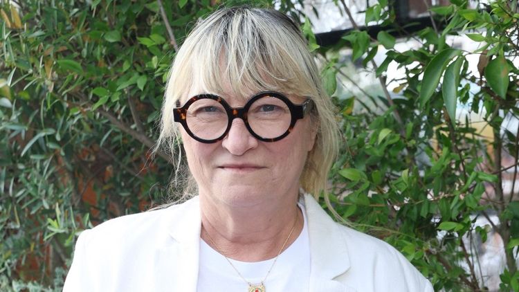 Christine Bravo cash sur son salaire télé : "4 000 euros par émission" chez Hanouna