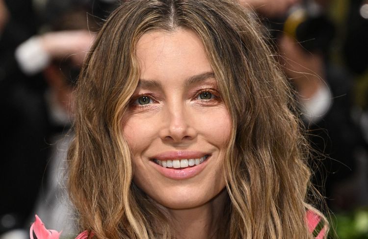 Voici le secret belle peau le mieux gardé des célébrités