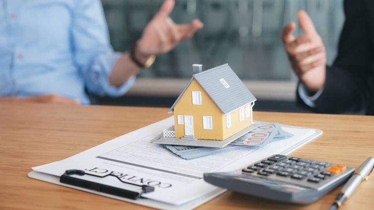 Prêt immobilier : quels taux de crédit pour les emprunteurs après la censure du gouvernement ?