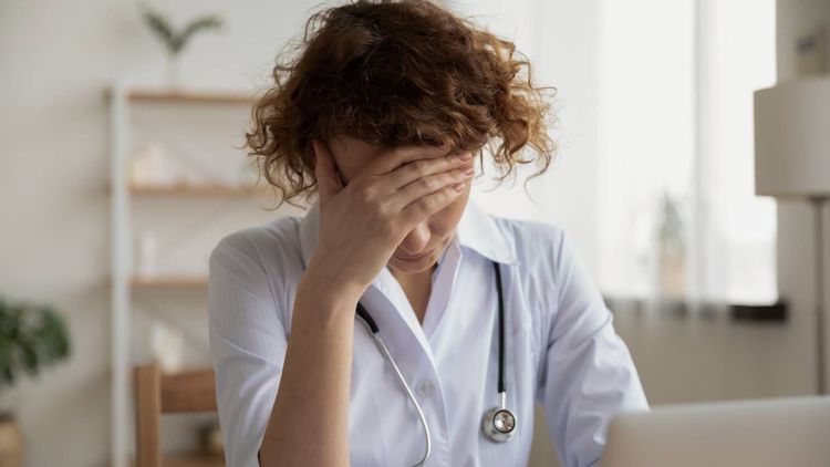 Médecin, dentiste, médicaments, lunettes... Pourquoi vous risquez bientôt de payer plus cher
