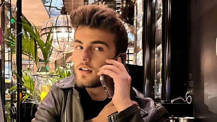 Simon Castaldi : il officialise sa nouvelle relation amoureuse, vous allez être choqué