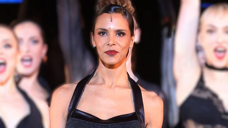 "Peu m'importent…" : Shy'm balance sur son baiser lesbien controversé aux NRJ Music Awards