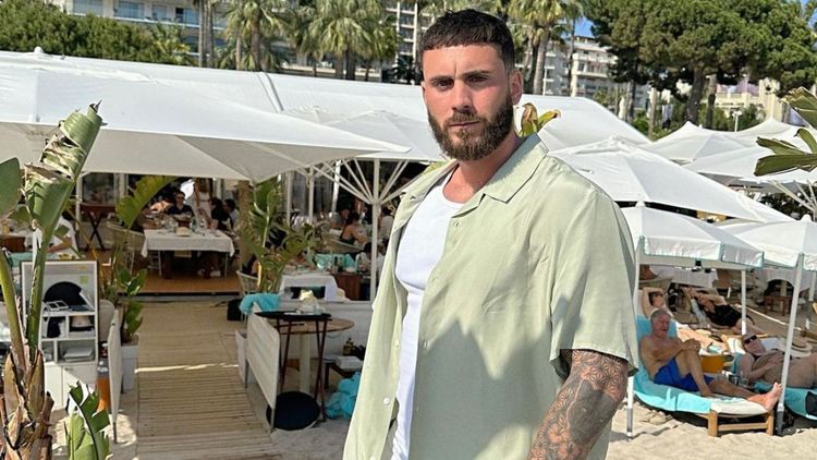 Illan Castronovo obligé de dormir chez Magali Berdah ? Il met les choses au clair