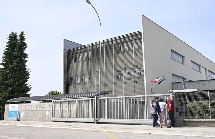 Surveillante tuée : vers une mise en examen du collégien, une minute de silence dans les écoles