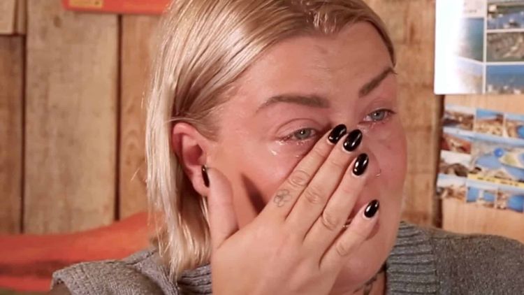 "J'ai vraiment envie de mourir" : Marianne (Secret Story) à bout depuis sa sortie du jeu, elle se fait hospitaliser d'urgence !