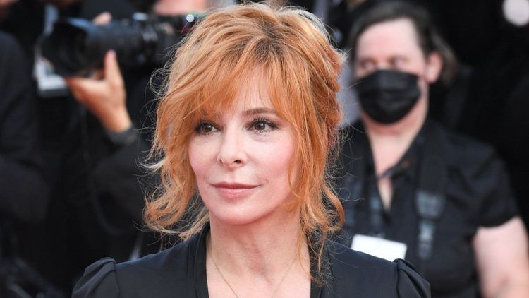 Mylène Farmer : sa maison envahie par des araignées, des serpents et des crapauds