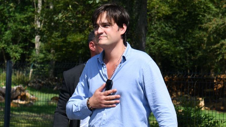 Loin du chaos familial, Alain-Fabien Delon savoure un magnifique cadeau de fin d'année en bonne compagnie : « la seule chose à laquelle j'étais »