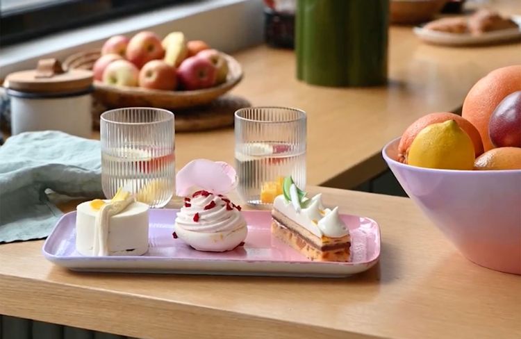 Décorer de la vaisselle blanche devient simplissime avec cette astuce de La Redoute Intérieurs