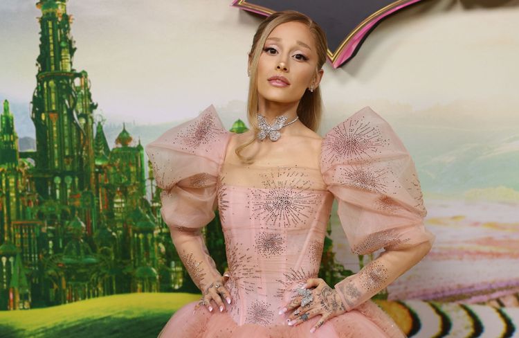 Ariana Grande reprend son nom complet pour « Wicked », elle explique ce choix sentimental