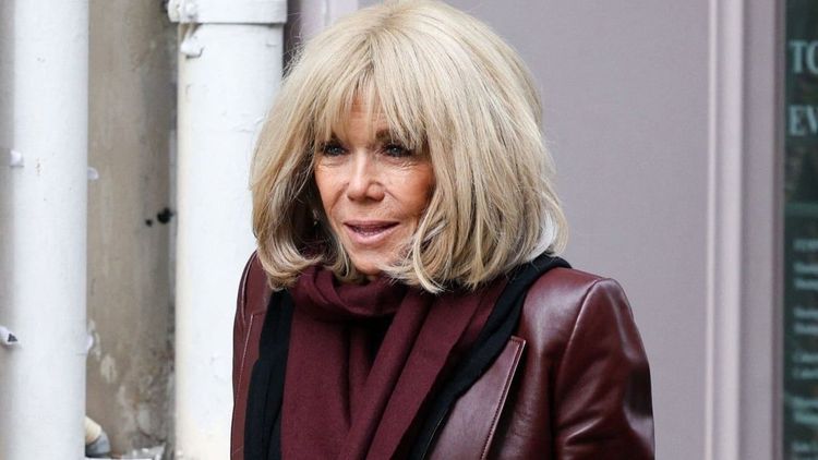 "On ne touchera pas à ma..." : Brigitte Macron, taxée d'être un homme, se défend bec et ongles
