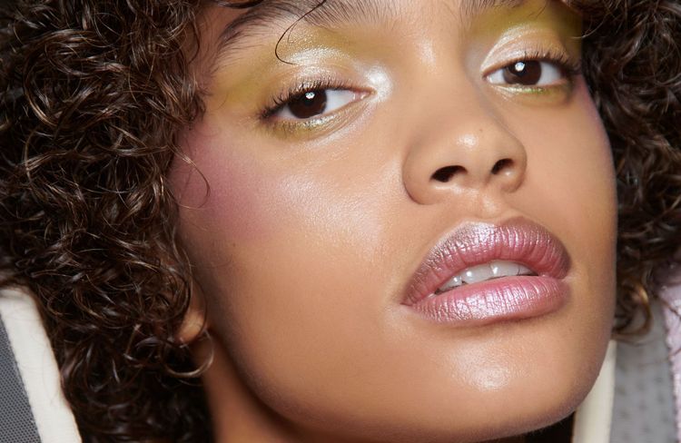 Soin du visage : en combien de temps agit un actif cosmétique ?