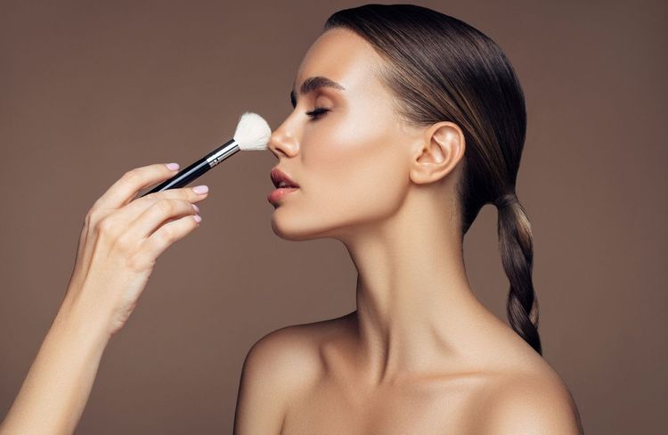 Voici l’astuce ultime pour réussir son contouring du nez