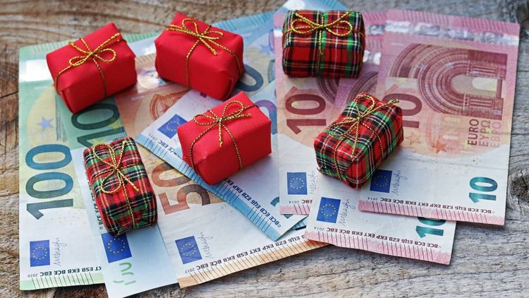 Prime de Noël : pouvez-vous profiter de cette aide de la CAF qui peut dépasser les 500 euros ?