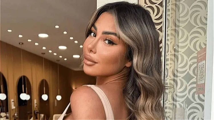 "Qu'avec des noirs et des arabes" : Maeva Ghennam refuse de travailler avec des blancs ? Ses propos choquent !
