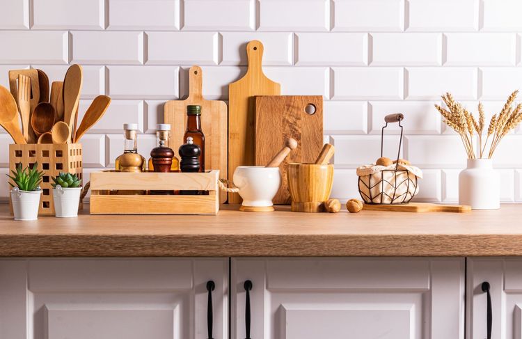 En cuisine : 5 gestes à faire absolument avant les vacances pour éviter les mauvaises surprises