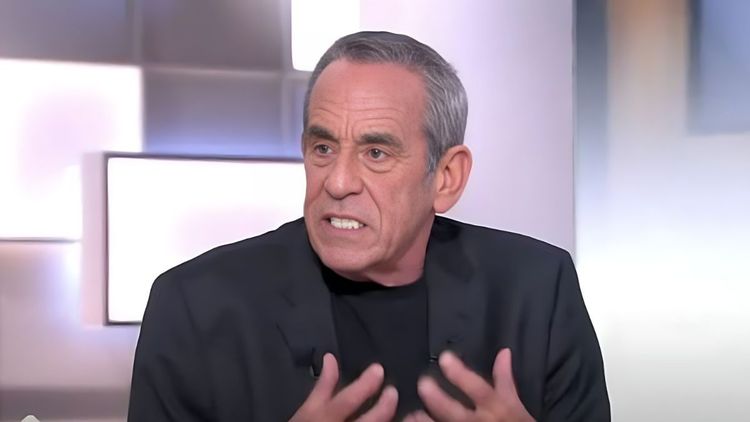 Thierry Ardison atomise une nouvelle fois Cyril Hanouna : "Hitler était beaucoup plus intelligent"