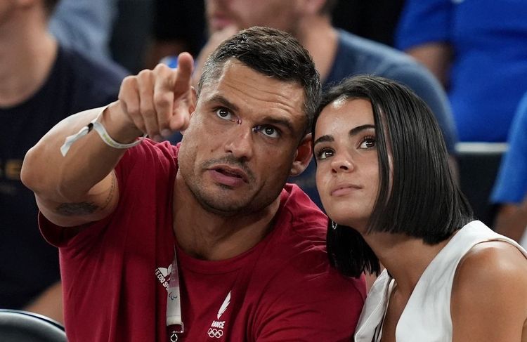 Florent Manaudou, inquiet de la distance avec sa compagne Lola Dumenil : « Ça me fait un peu peur »
