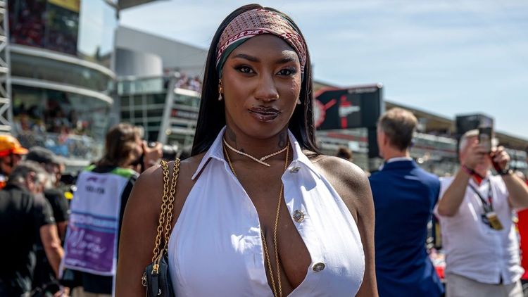 Aya Nakamura accro au sexe ? La chanteuse en roue libre : "80 % d’un couple, c’est le…"