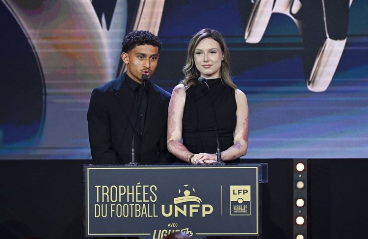 Crans-Montana : la compagne du footballeur Tahirys Dos Santos apparaît avec ses brûlures