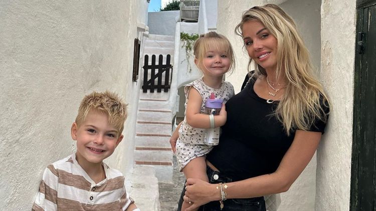 Jessica Thivenin : ses enfants victimes de sa notoriété ? Les internautes réagissent