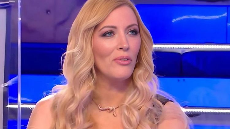 Mort de Loana à 48 ans : "J'ai menti sur mon âge", ce qu'elle a enfreint pour travailler avant l'heure dans le milieu de la nuit