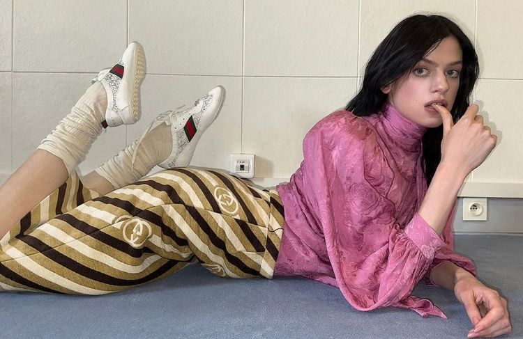 Premiers looks et baskets signés Demna pour Gucci