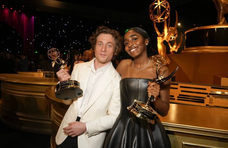 Emmy Awards 2024 : les séries « Succession » et « The Bear » raflent les prix