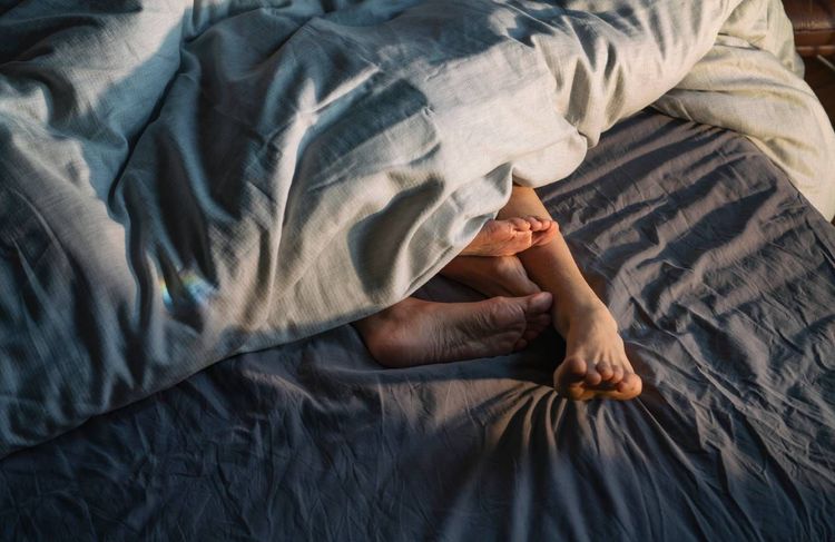 Comment stimuler la prostate de son partenaire sans pénétration ?