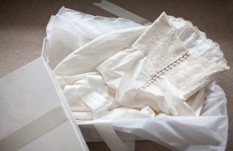 Comment bien revendre sa robe de mariée : les astuces à connaître