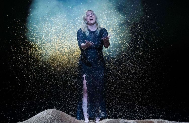 Eurovision 2025 : cruelle désillusion pour Louane, elle termine 7e du classement