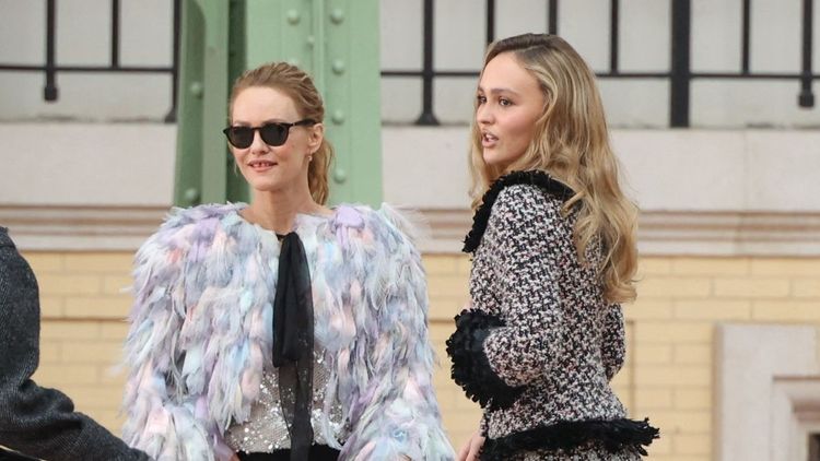Vanessa Paradis : "Je ne suis pas d’accord", l'actrice contredit froidement Lily-Rose Depp sur ses privilèges