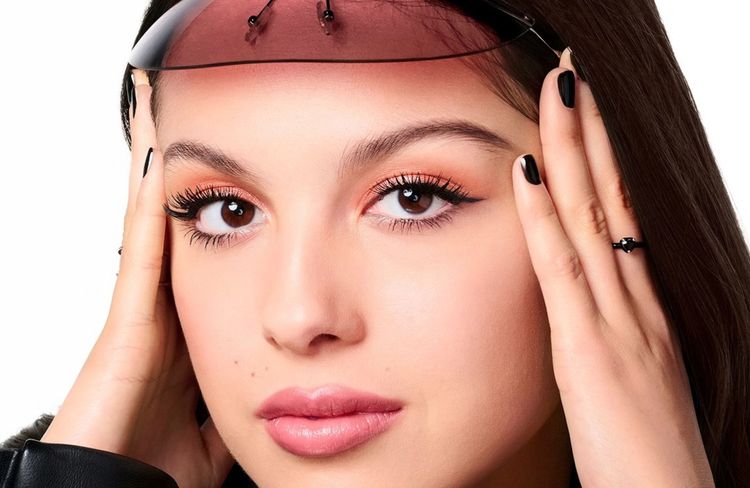 Un mascara pour se démaquiller : ce nouveau geste beauté qui intrigue